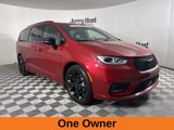 Used 2025 Chrysler Pacifica Limited image 4