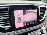 Used 2022 Chrysler Pacifica Limited w/ Uconnect Theater Family Group image 5