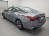 Used 2023 Nissan Altima 2.5 SV image 3