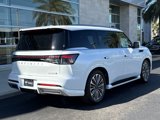 New 2025 INFINITI QX80 Luxe image 3