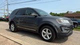 Used 2017 Ford Explorer XLT image 4