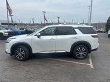 New 2025 Nissan Pathfinder Platinum image 2