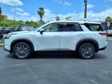 New 2025 Nissan Pathfinder SL image 2
