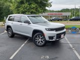 Used 2024 Jeep Grand Cherokee L Limited w/ Luxury Tech Group II image 2