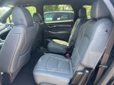 Used 2023 Buick Enclave Essence image 5