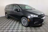 New 2025 Chrysler Pacifica Select image 2