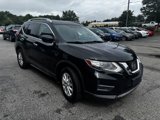 Used 2017 Nissan Rogue SV image 3