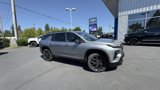 New 2025 Chevrolet Traverse RS image 2