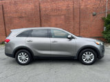 Used 2017 Kia Sorento L image 2