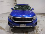 Used 2021 Kia Seltos EX image 2