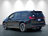 New 2025 Chrysler Pacifica Limited image 6