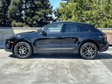Used 2025 Porsche Macan image 2