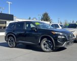 Used 2024 Nissan Rogue SV image 2