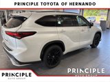 New 2025 Toyota Highlander XSE image 6
