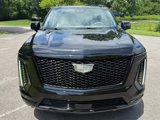 Used 2025 Cadillac Escalade Sport Platinum w/ LPO, ONYX Package image 4