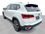 Certified 2022 Volkswagen Taos SE image 6