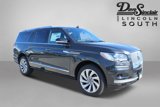 Used 2023 Lincoln Navigator L Reserve image 3