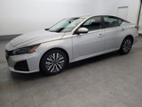 Used 2023 Nissan Altima 2.5 SV image 2