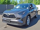 Certified 2023 Toyota Highlander LE image 3