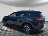 New 2025 Nissan Pathfinder SL w/ SL Premium Package image 3