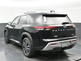 New 2025 Nissan Pathfinder Platinum image 4