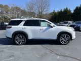 New 2025 Nissan Pathfinder Platinum image 2