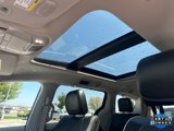 Used 2023 Chrysler Pacifica Limited image 3