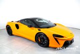 Used 2025 McLaren Artura Spider image 3