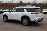 New 2025 Nissan Pathfinder SL w/ SL Premium Package image 2