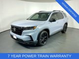 Used 2025 Honda Pilot Black Edition image 2