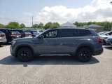 New 2025 Volkswagen Atlas Peak Edition SE image 3
