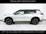 New 2024 Mitsubishi Outlander SE image 4