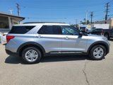Used 2022 Ford Explorer XLT w/ Equipment Group 202A image 3