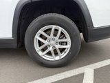 Used 2023 Jeep Grand Cherokee L Laredo image 5