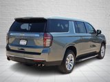 Used 2023 Chevrolet Suburban Premier image 4