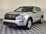 New 2025 Mitsubishi Outlander ES image 3