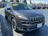 Used 2017 Jeep Cherokee Limited image 3