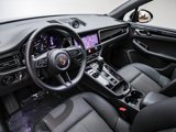 Certified 2025 Porsche Macan image 5