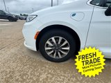 Used 2023 Chrysler Pacifica Touring-L image 5
