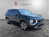 New 2025 Mitsubishi Outlander SE image 3