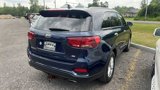 Used 2019 Kia Sorento LX w/ LX Convenience Package image 4