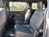 New 2025 Chrysler Pacifica Select image 5