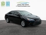 Used 2017 Toyota Camry LE image 2