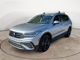Certified 2024 Volkswagen Tiguan SE image 4