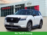 New 2025 Nissan Pathfinder Platinum image 2