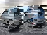 New 2025 Chevrolet Suburban Premier image 6