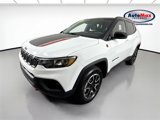 Used 2024 Jeep Compass Trailhawk image 4