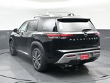 New 2025 Nissan Pathfinder Platinum image 3