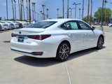 New 2025 Lexus ES 300h w/ Premium Package image 3
