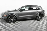 Used 2025 Porsche Macan image 2